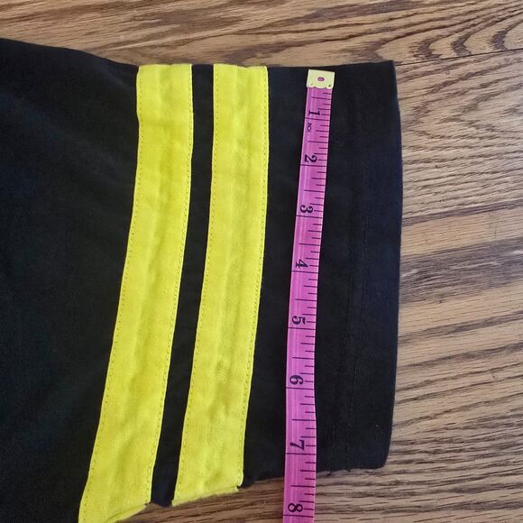 Blk XXL Commemorates Elton John Farewell Tour @ Dodger Stadium performance 1975 - Picture 10 of 13